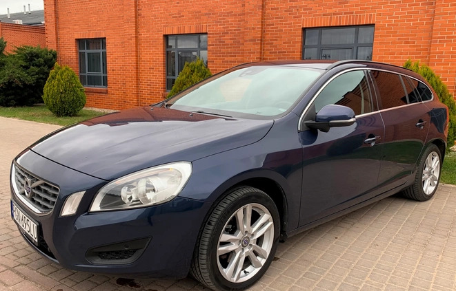 Volvo V60 cena 37999 przebieg: 215000, rok produkcji 2013 z Gniezno małe 781